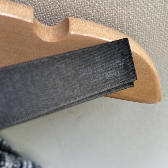 (B16) VS Sport Razorback Sports Bra, Size M - Picture 9 of 9